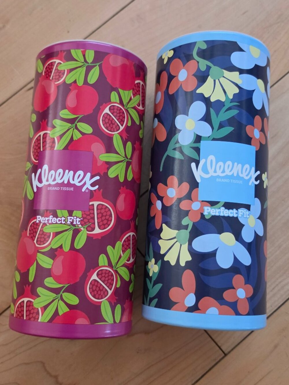 2 Kleenex On the Go Perfect Fit Facial Tissue 2-Ply 50-count per Box
